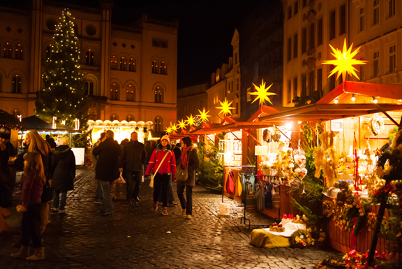 Individuelle Weihnachtsmarkthütten