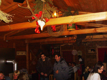 Weihnachtsmarkthaus von innen